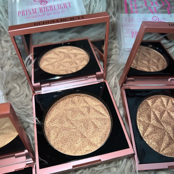 3 New Bedoya Beauty Prism highlighter: 2 Honey & 1 By Malibu - Picture 2 of 16